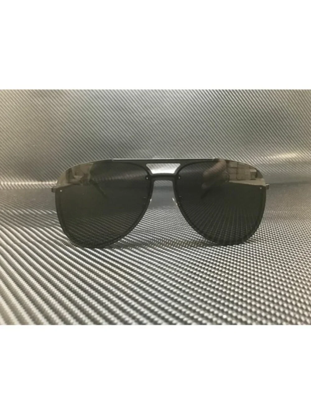 New Yves Saint Laurent Men  Black Sunglasses  99- 1- 145